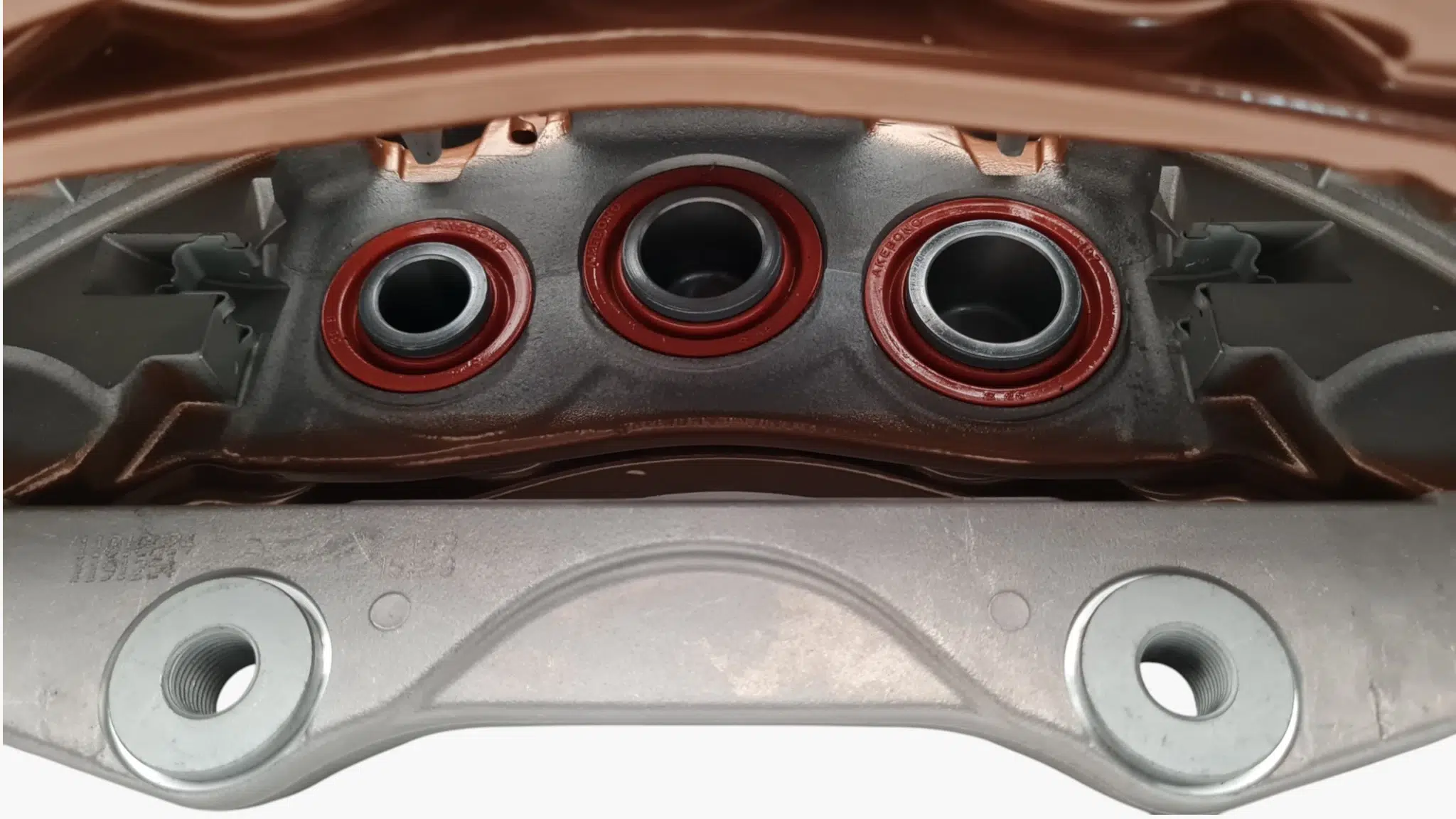 2 Étriers de frein avant Akebono 6 pistons pour CUPRA Formentor VZ5, références 5FF615123 et 5FF615124 2 Étriers de frein avant Akebono 6 pistons pour CUPRA Formentor VZ5, références 5FF615123 et 5FF615124 – Image 6